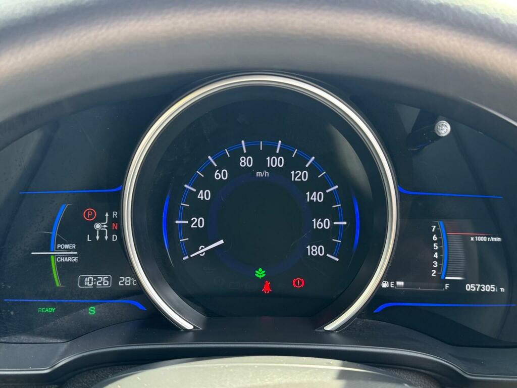 Honda Fit 1.5 Hybrid 201414 5 Seats Fresh Import, Fin White #24
