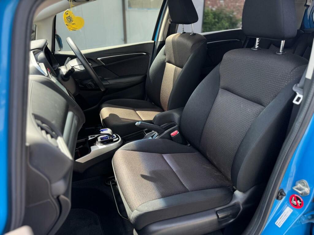 Honda Fit 1.5 Hybrid 201414 5 Seats Fresh Import, Fin White #16