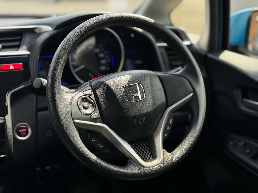Honda Fit 1.5 Hybrid 201414 5 Seats Fresh Import, Fin White #19