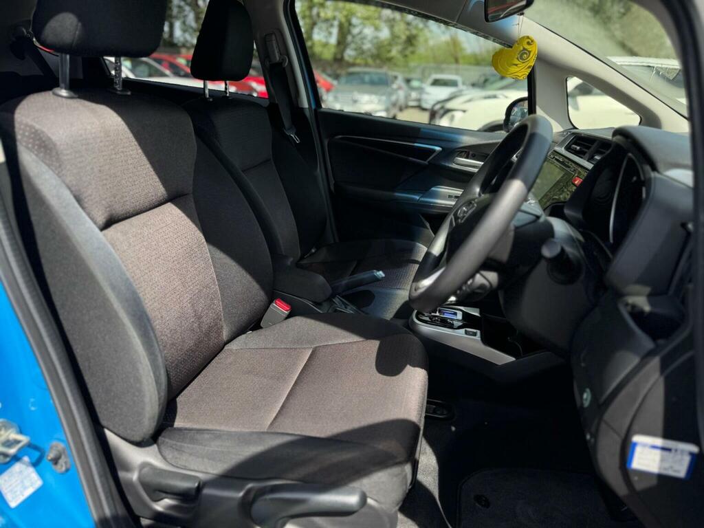 Honda Fit 1.5 Hybrid 201414 5 Seats Fresh Import, Fin White #11