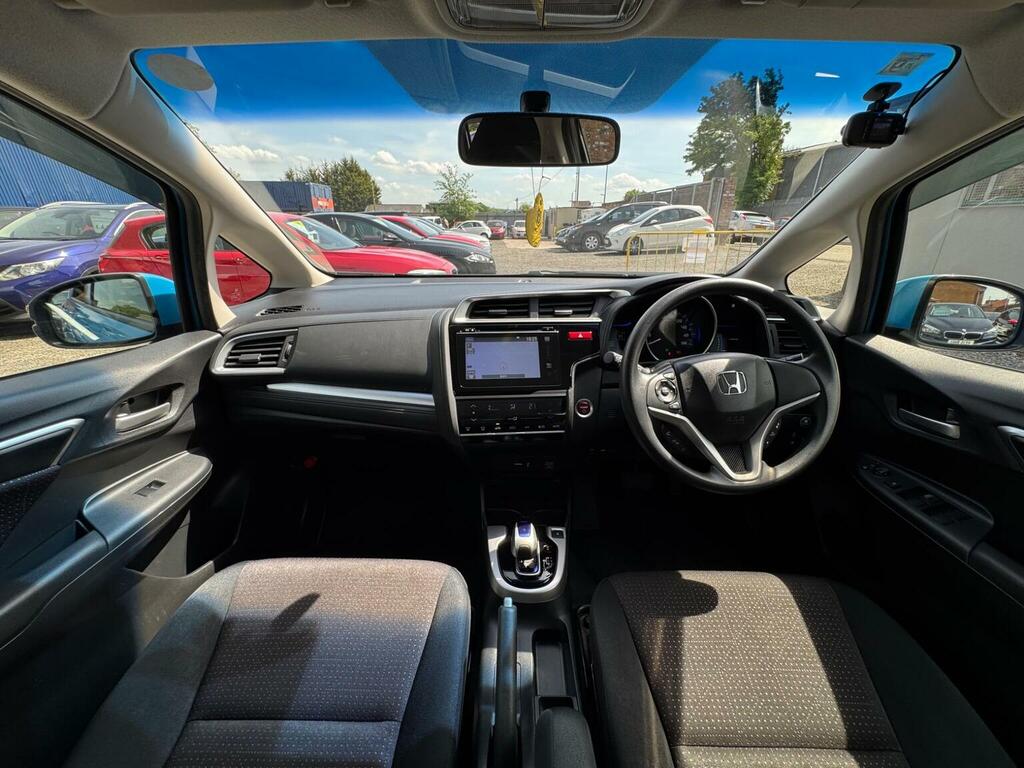 Honda Fit 1.5 Hybrid 201414 5 Seats Fresh Import, Fin White #17