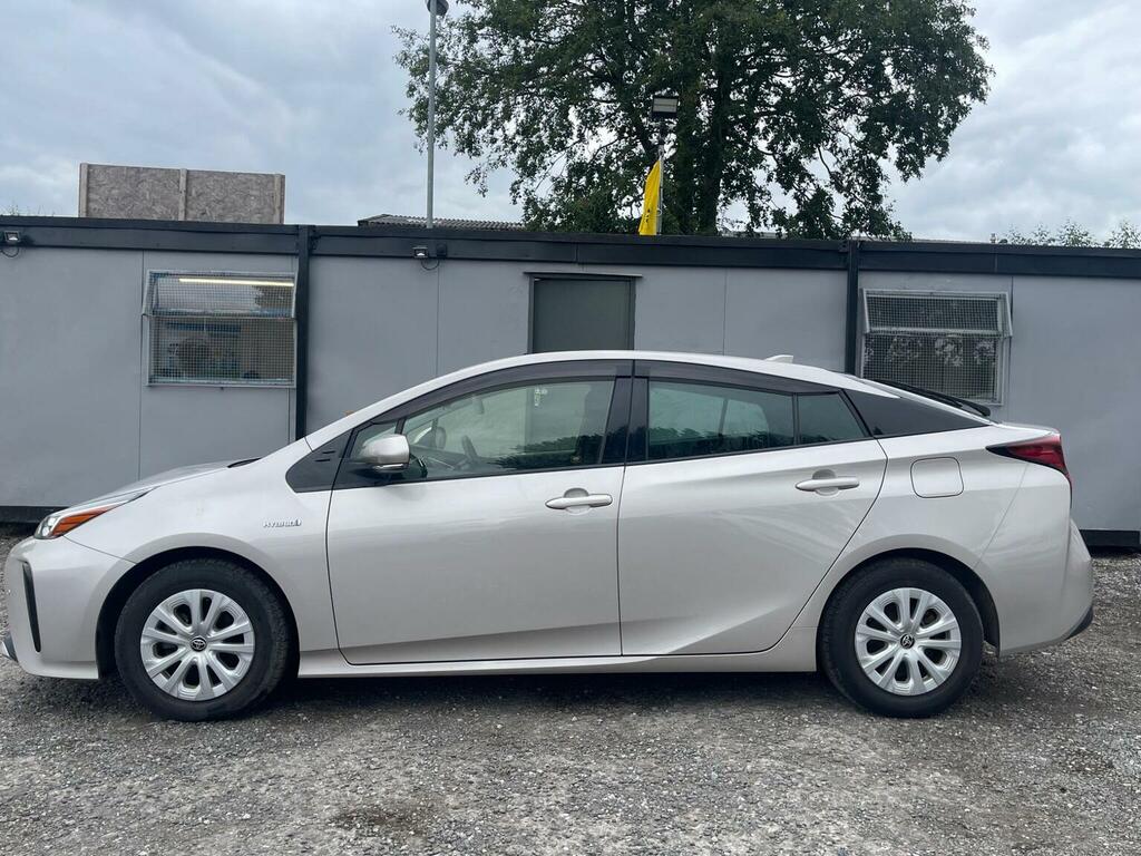 Toyota Prius 1.8 Vvt-h Active Cvt Euro 6 Ss Silver #4