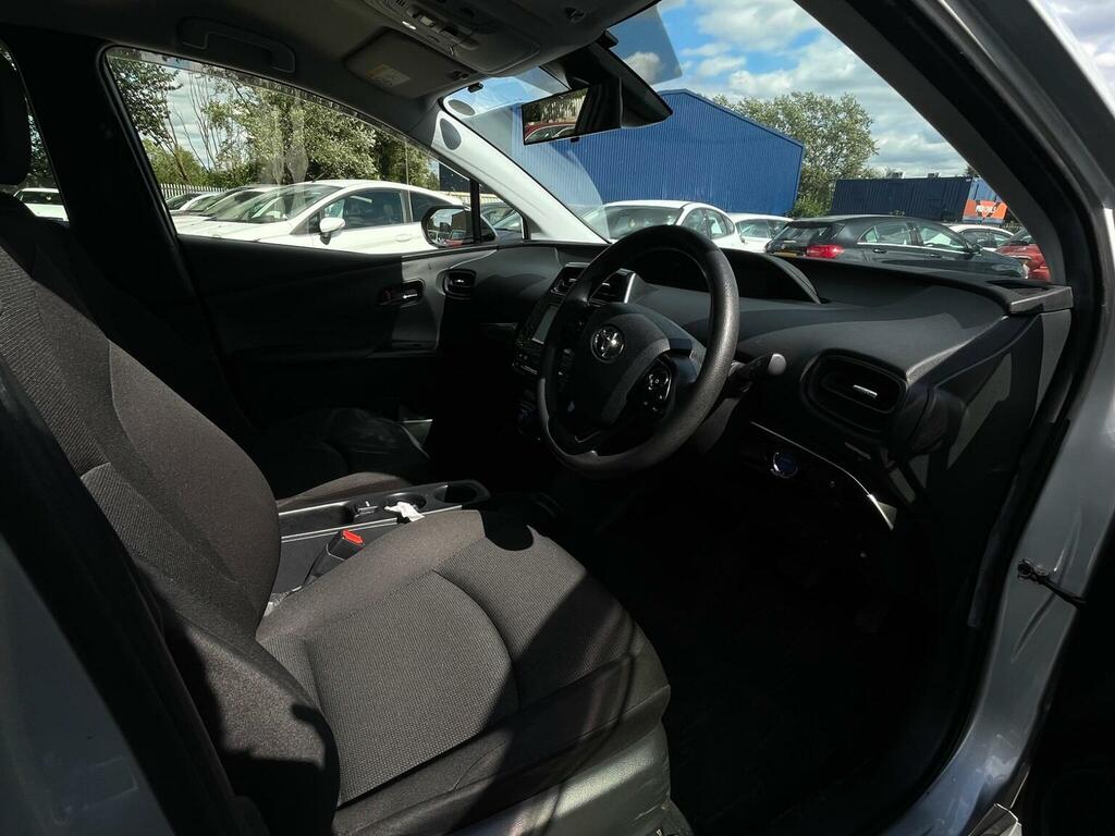 Toyota Prius 1.8 Vvti Excel Euro 6 Ss Cvt White #9