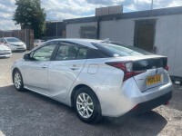 Toyota Prius 1.8 Vvti Excel Euro 6 Ss Cvt White #31