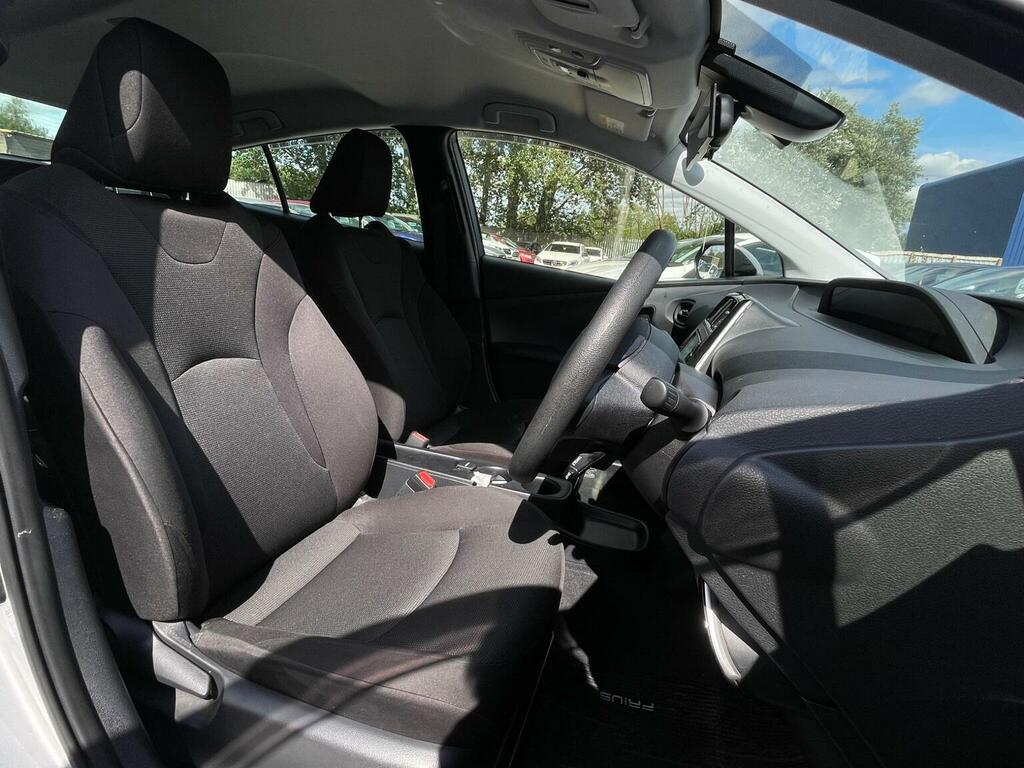 Toyota Prius 1.8 Vvti Excel Euro 6 Ss Cvt White #11