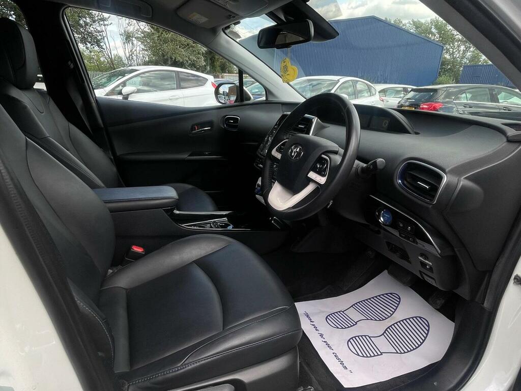 Toyota Prius 1.8 Vvt-i Excel Plug-in Hybrid Red #9