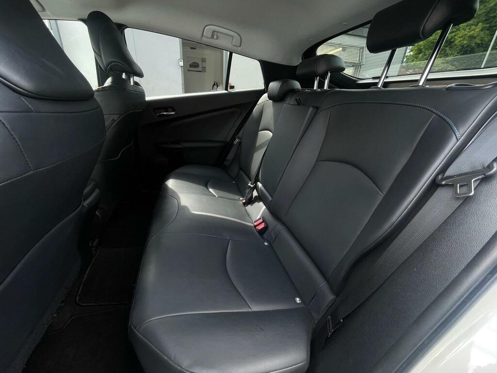 Toyota Prius 1.8 Vvt-i Excel Plug-in Hybrid Red #13