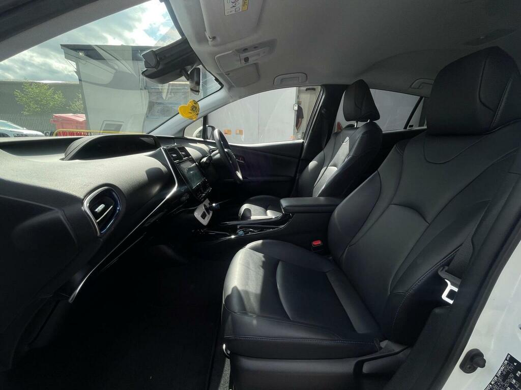 Toyota Prius 1.8 Vvt-i Excel Plug-in Hybrid Red #16