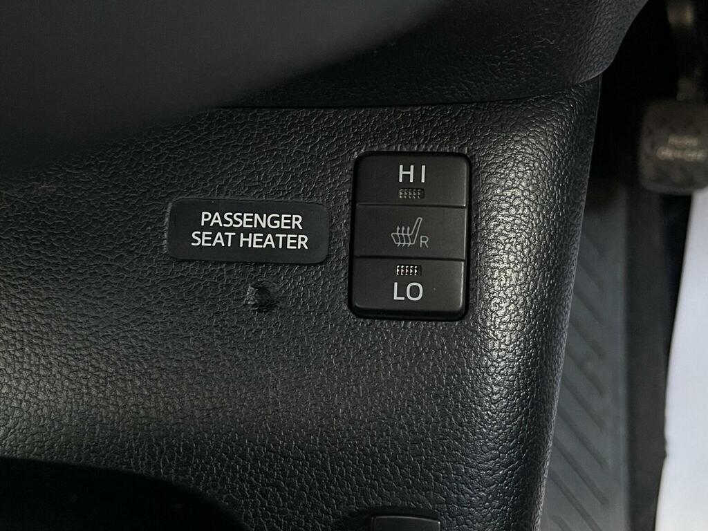 Toyota Prius 1.8 Vvt-i Excel Plug-in Hybrid Red #30