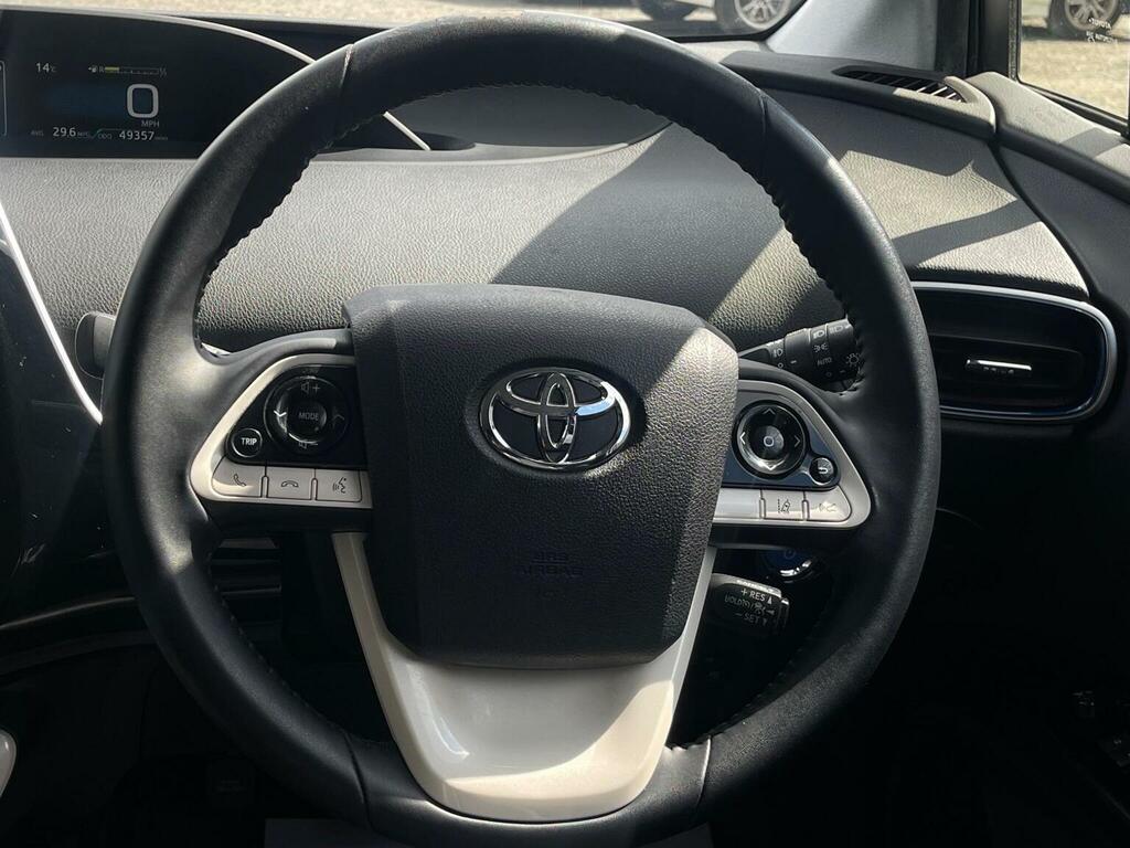 Toyota Prius 1.8 Vvt-i Excel Plug-in Hybrid Red #20