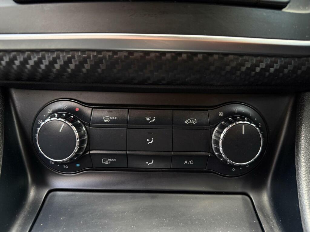 Mercedes-Benz A Class 1.6 A180 Sport 7G-dct Euro 6 Ss White #38