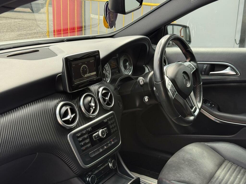 Mercedes-Benz A Class 1.6 A180 Sport 7G-dct Euro 6 Ss White #14