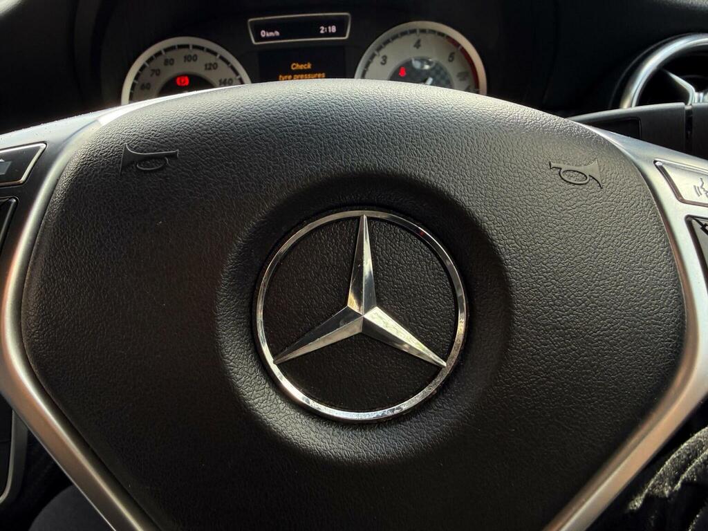 Mercedes-Benz A Class 1.6 A180 Sport 7G-dct Euro 6 Ss White #30