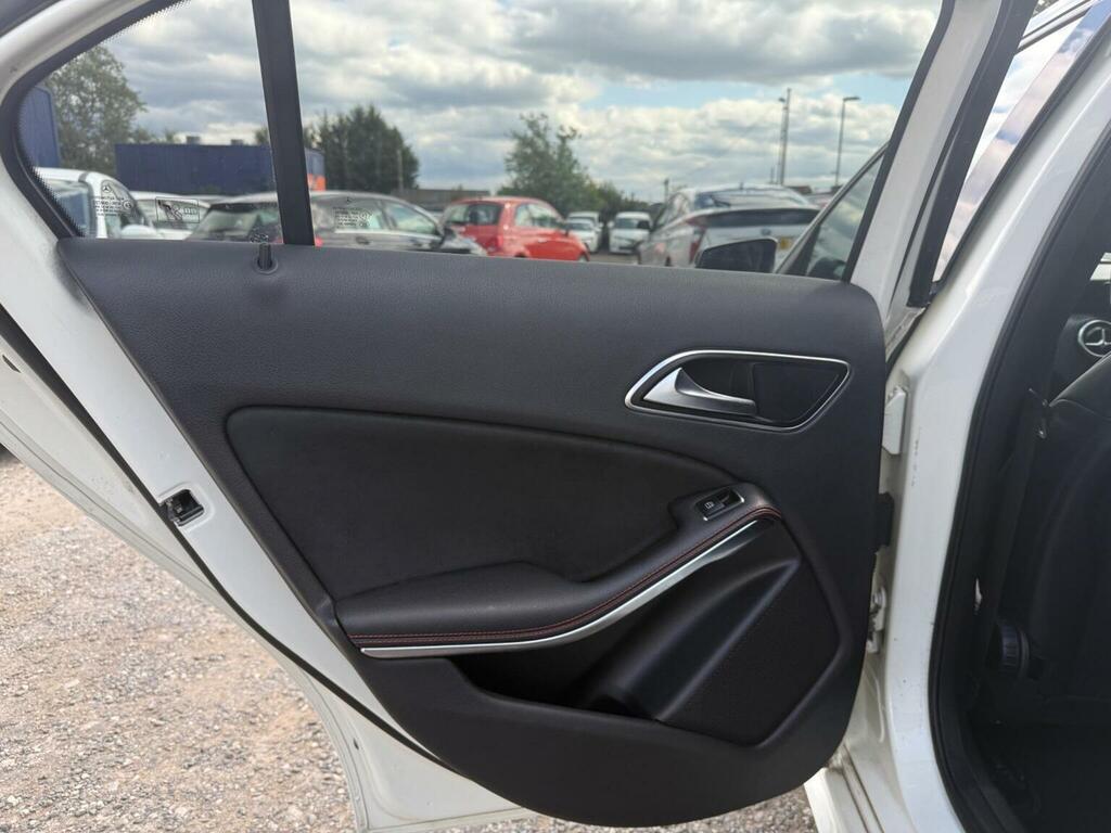 Mercedes-Benz A Class 1.6 A180 Sport 7G-dct Euro 6 Ss White #56