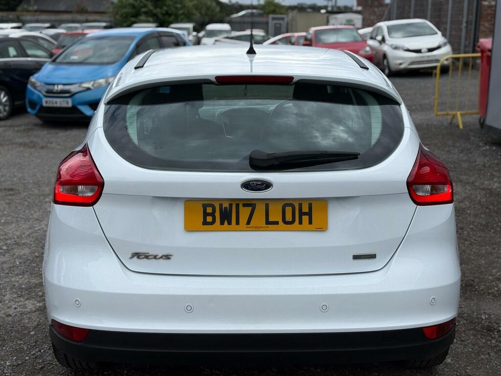 Ford Focus 1.0T Ecoboost Titanium Euro 6 Ss White #6
