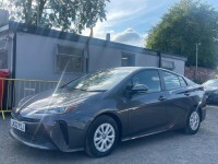 Toyota Prius 1.8 Hybrid Cvt Hatchback White #32