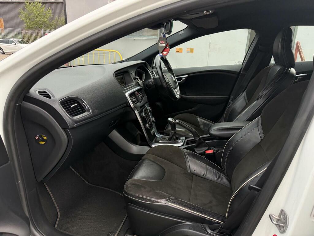 Volvo V40 1.6 T2 R Design Hatchback Euro 5 White #16