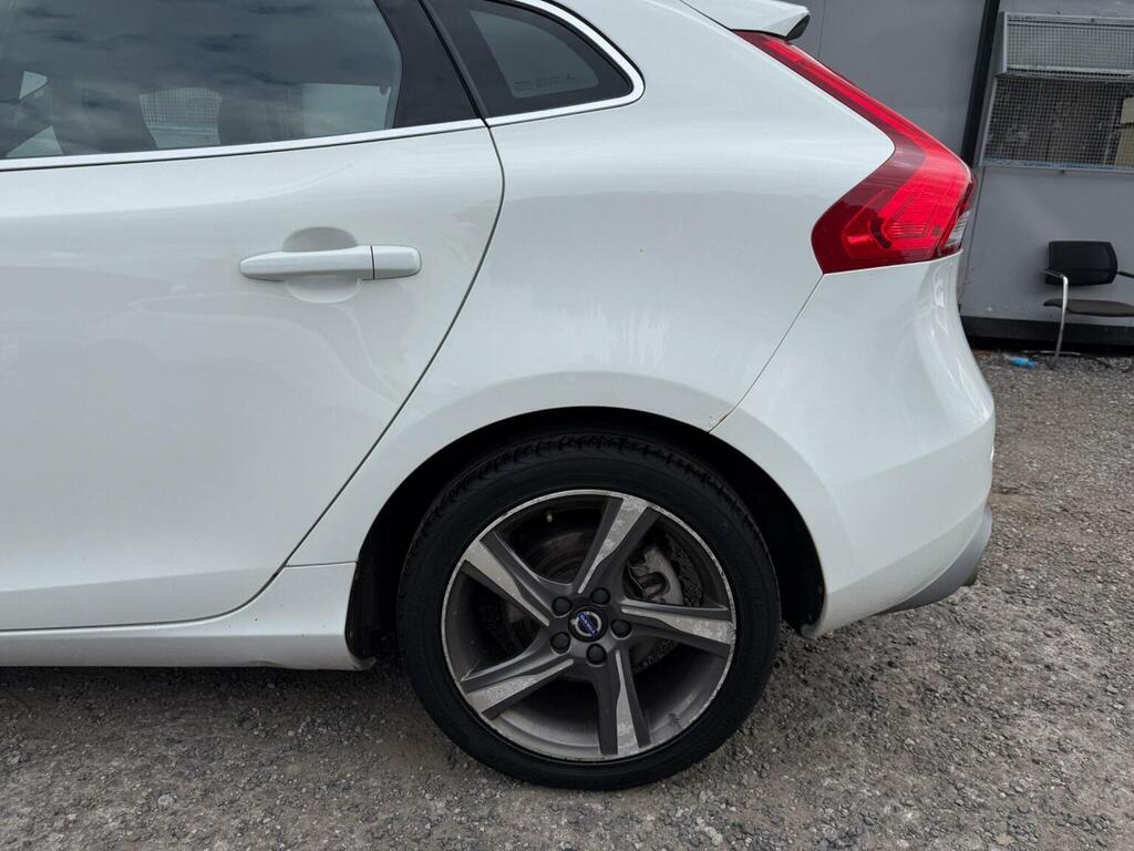 Volvo V40 1.6 T2 R Design Hatchback Euro 5 White #54