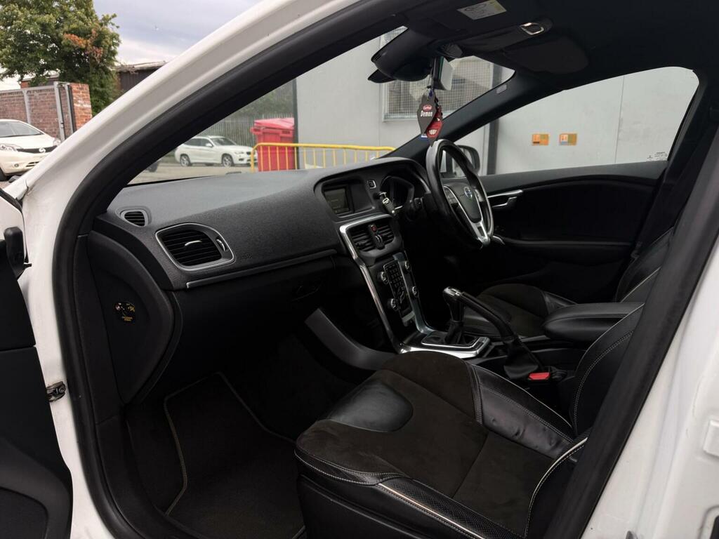 Volvo V40 1.6 T2 R Design Hatchback Euro 5 White #15