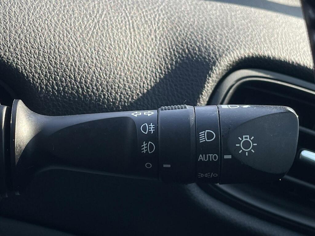 Toyota Prius 1.8 Vvt-h Gpf Business Edition Hatchback Petro White #26