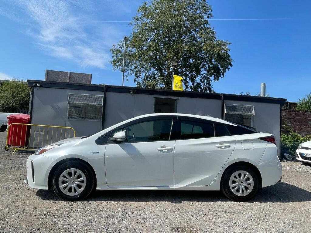 Toyota Prius 1.8 Vvt-h Active Cvt Euro 6 Ss White #4