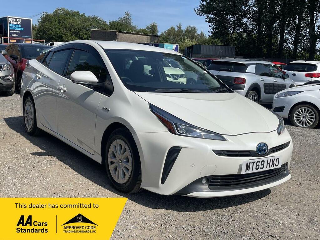 Toyota Prius 1.8 Vvt-h Active Cvt Euro 6 Ss White