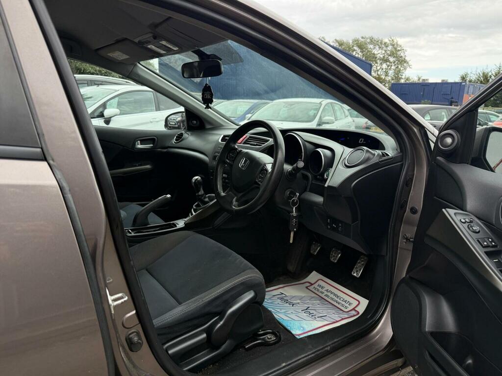 Honda Civic I-dtec Es Green #11