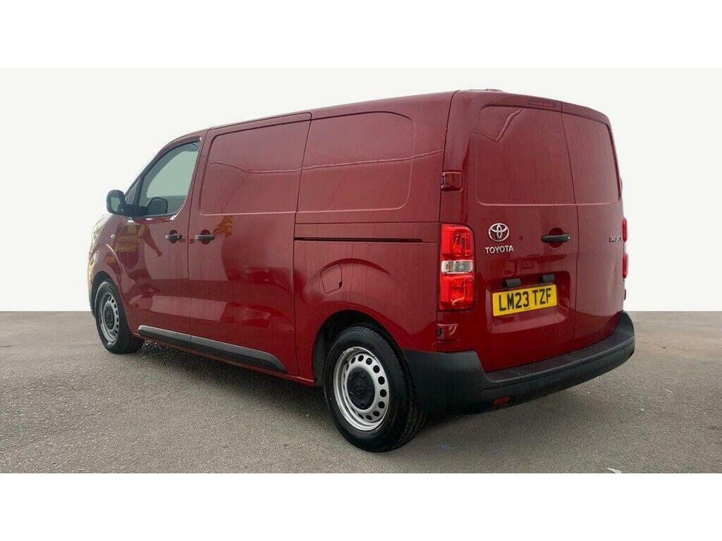 Toyota PROACE Panel Van 1.5D Active Medium Panel Van Mwb Euro 6 LM23TZF Red #4