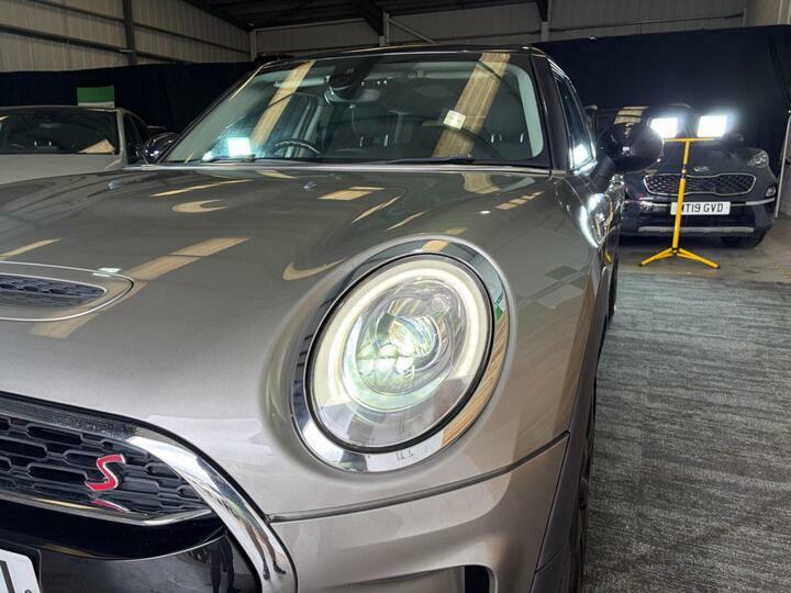 Mini Clubman 1.5 Cooper 134 Bhp Orange #57