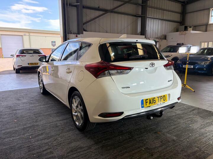 Toyota Auris 1.6 D-4d Business Edition Euro 6 Ss #14