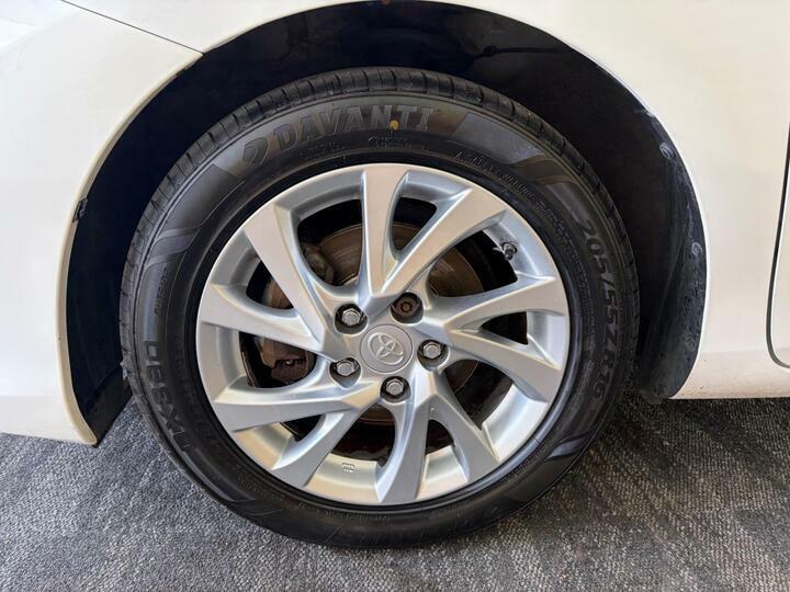 Toyota Auris 1.6 D-4d Business Edition Euro 6 Ss #29