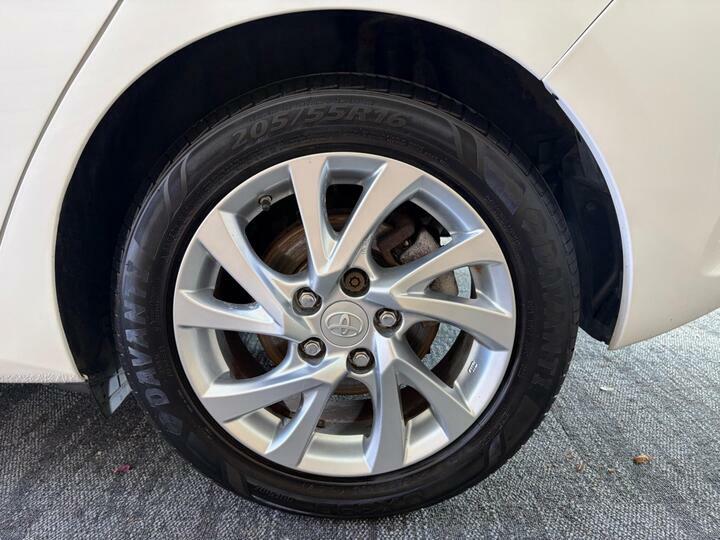 Toyota Auris 1.6 D-4d Business Edition Euro 6 Ss #30