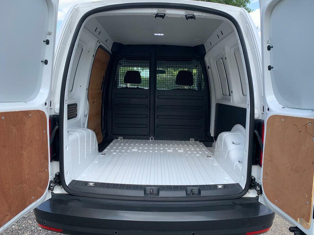 Volkswagen Caddy 2020 2.0 Tdi Beechwood Swamper Edition Crew Van Do White #57