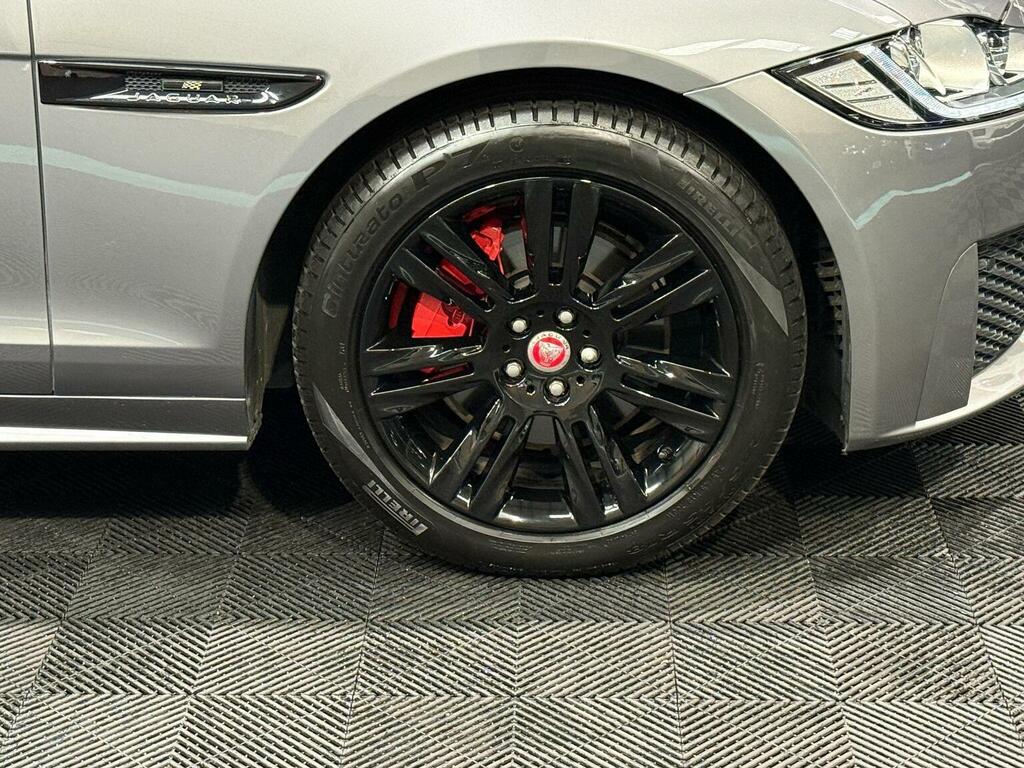 Jaguar XF 2L R-sport Grey #17