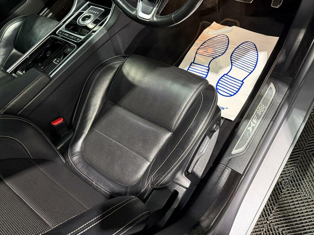 Jaguar XF 2L R-sport Grey #24