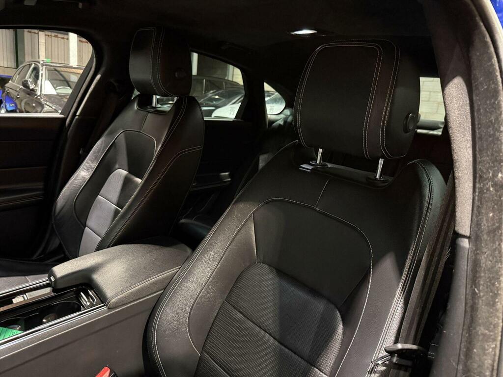 Jaguar XF 2.0 4X4 Portfolio Awd 297 Bhp Blue #35