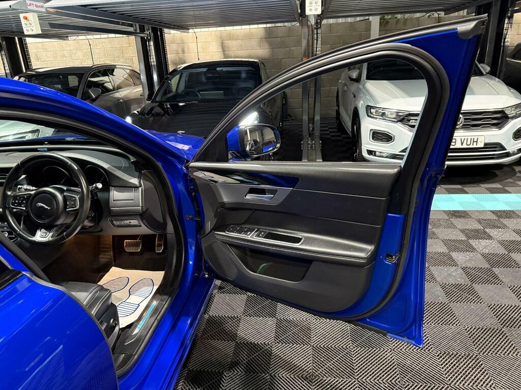 Jaguar XF 2.0 4X4 Portfolio Awd 297 Bhp Blue #25