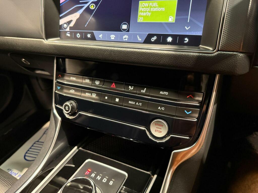 Jaguar XF 2.0 4X4 Portfolio Awd 297 Bhp Blue #52