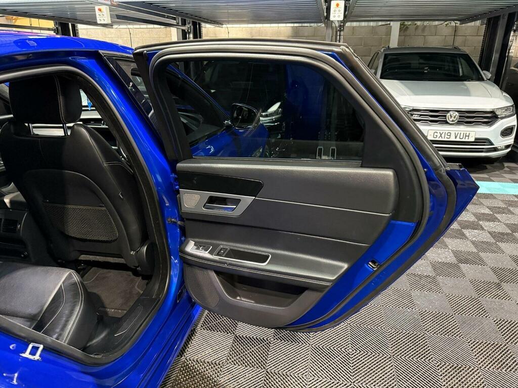 Jaguar XF 2.0 4X4 Portfolio Awd 297 Bhp Blue #29