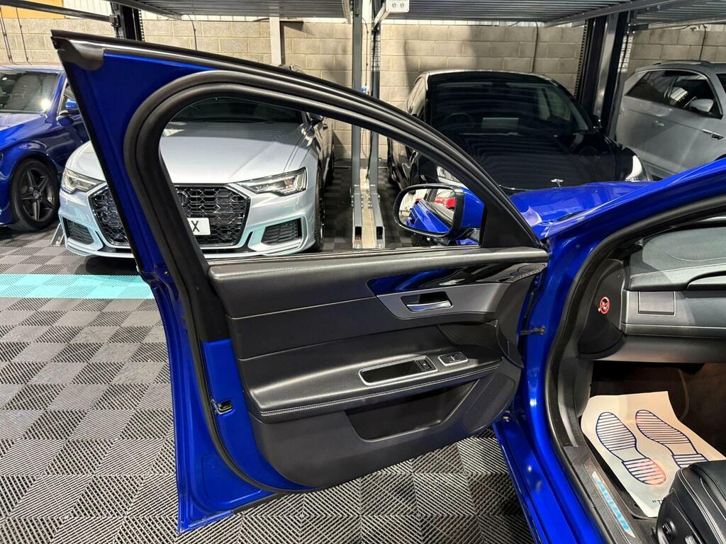 Jaguar XF 2.0 4X4 Portfolio Awd 297 Bhp Blue #37