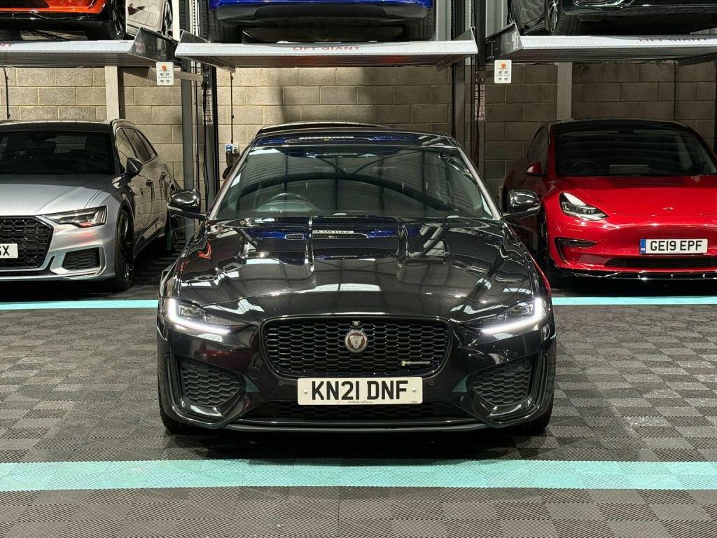 Jaguar XE 2.0 P250i R-dynamic S Saloon Euro Black #52
