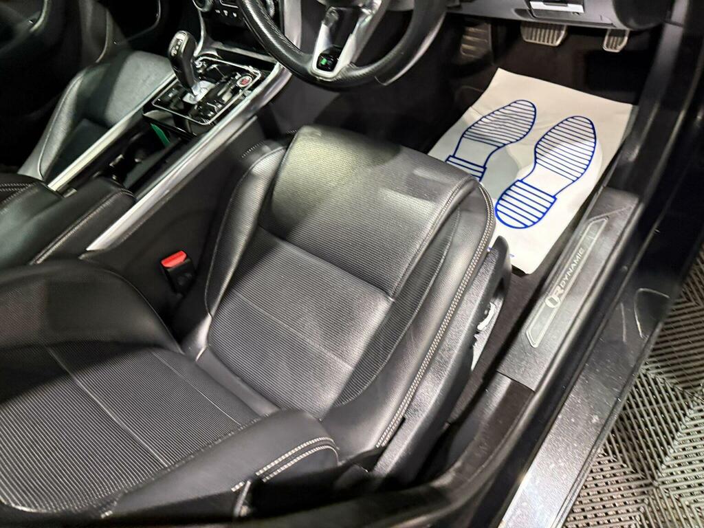 Jaguar XE 2.0 P250i R-dynamic S Saloon Euro Black #21