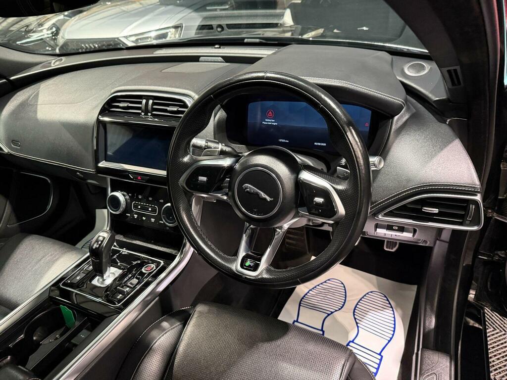 Jaguar XE 2.0 P250i R-dynamic S Saloon Euro Black #19