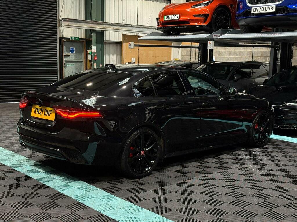 Jaguar XE 2.0 P250i R-dynamic S Saloon Euro Black #7