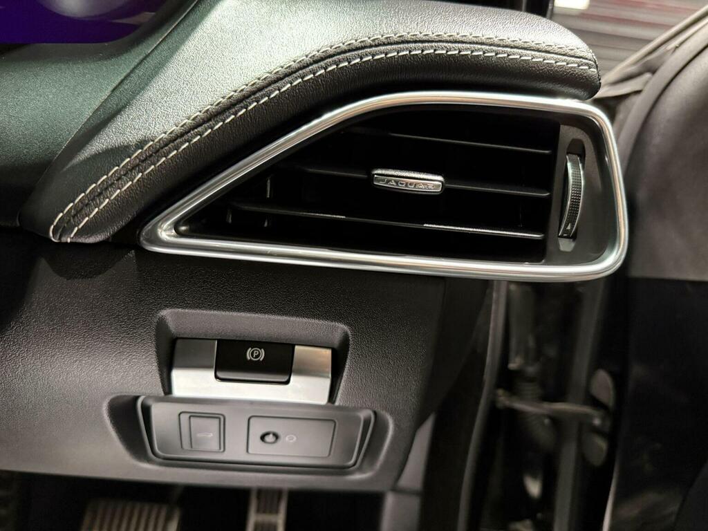 Jaguar XE 2.0 P250i R-dynamic S Saloon Euro Black #37