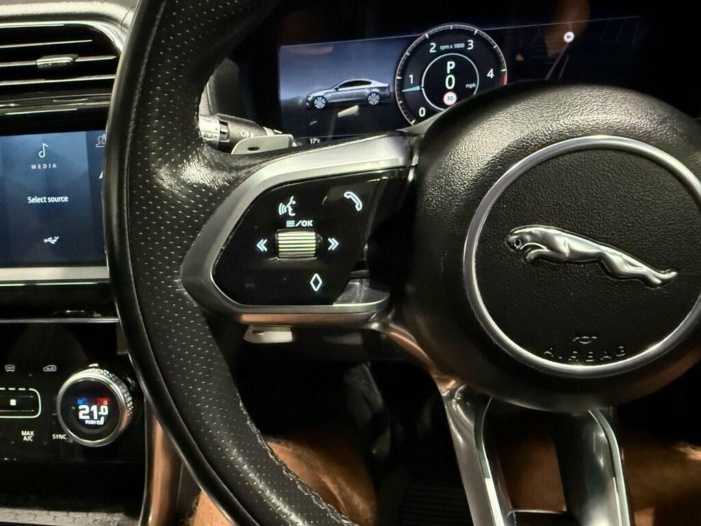 Jaguar XE 2.0 P250i R-dynamic S Saloon Euro Black #41