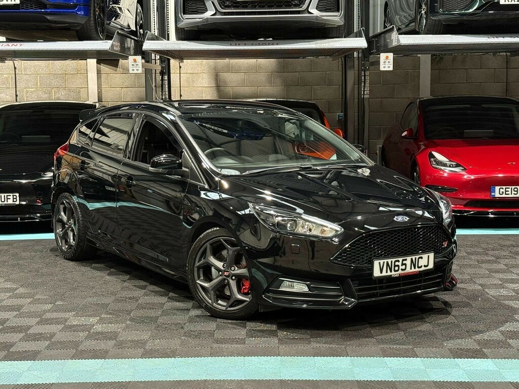 Ford Focus 2.0 Tdci St-3 Euro 6 Ss Black