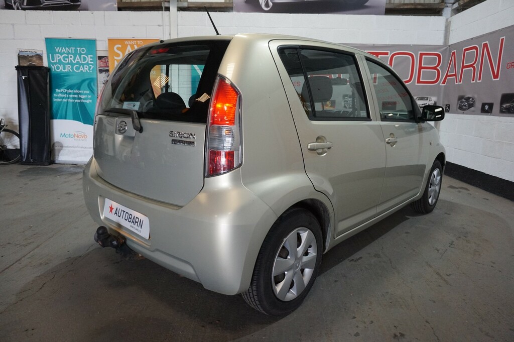 Daihatsu Sirion 1.0 Se Red #19