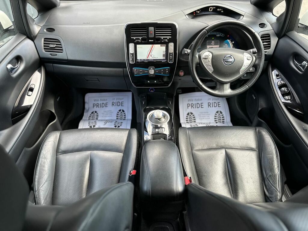 Nissan Leaf 30Kw Tekna With 6.6Kw Charger Upgrade Red #11