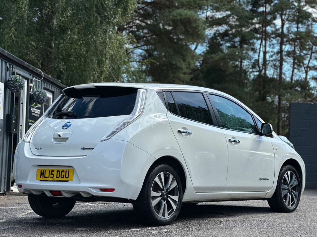 Nissan Leaf 30Kw Tekna With 6.6Kw Charger Upgrade Red #19